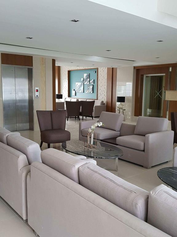 Studio Unit At The Breeze Residences Manila Exterior foto